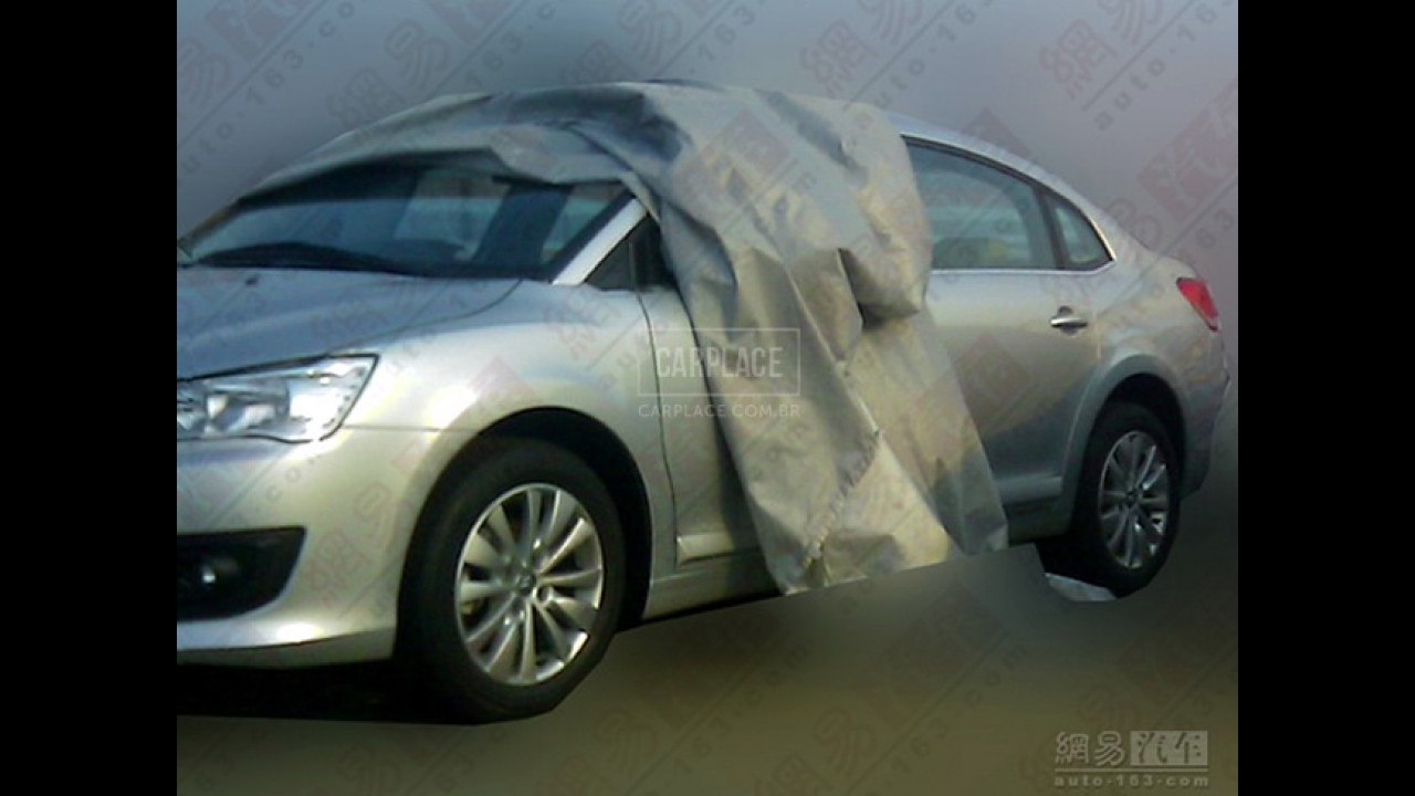 Novo Citroën C4 Pallas 2013 é flagrado na China