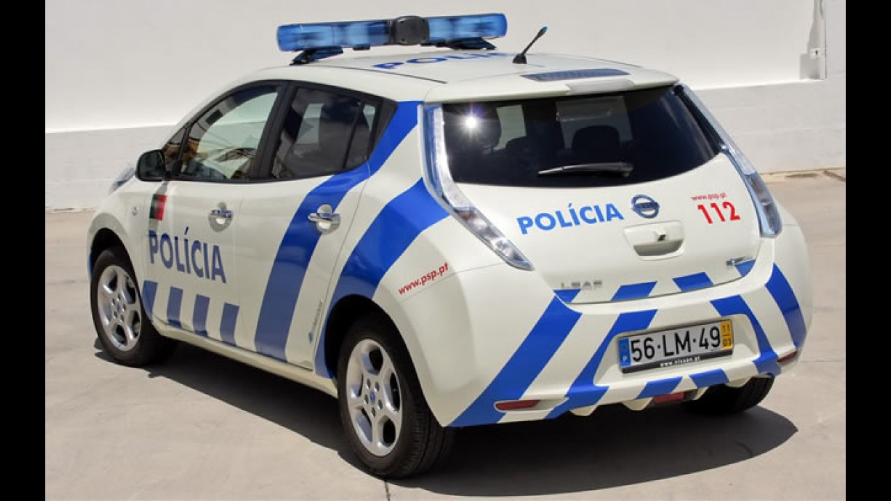 De mansinho: Nissan Leaf assume função de viatura policial em Portugal