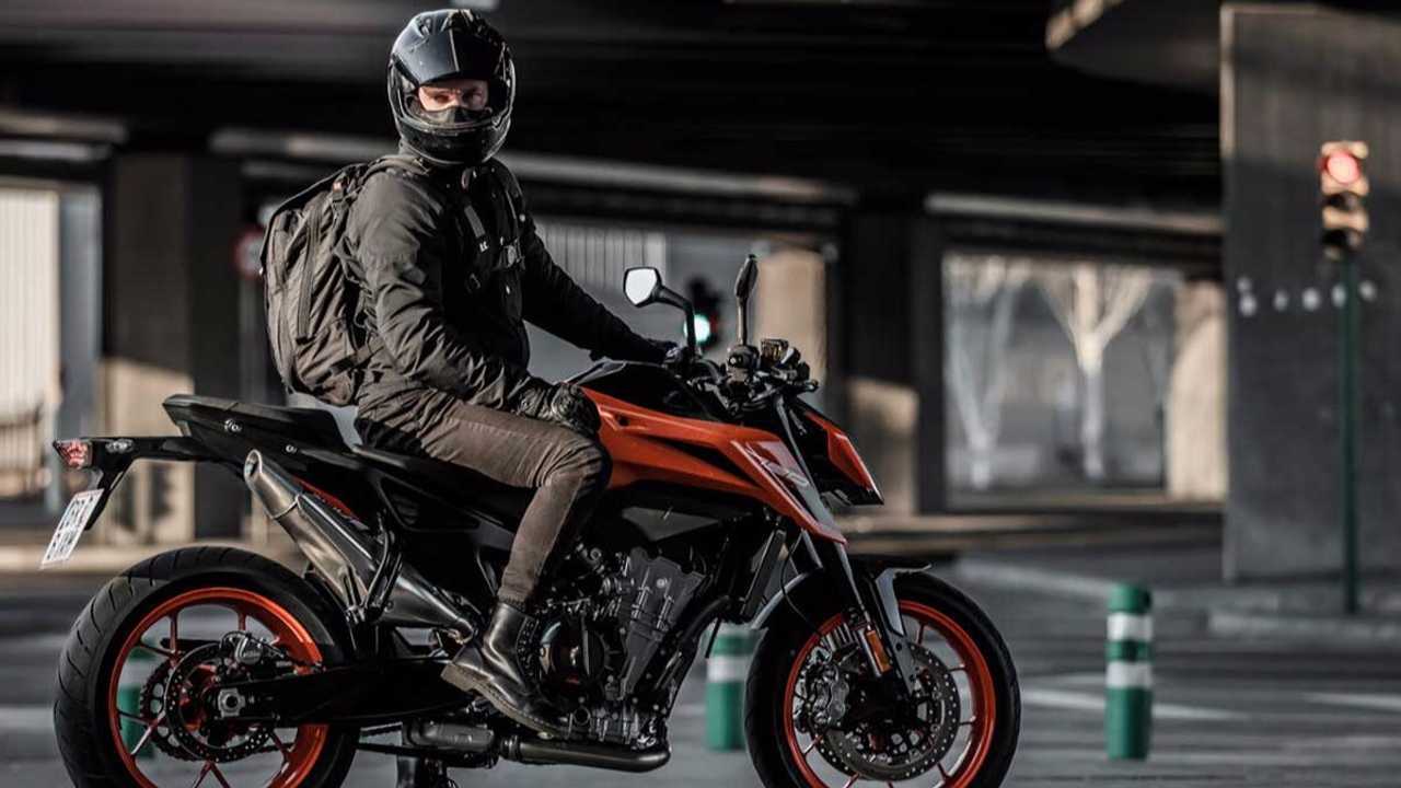 Kriega Max 28 Expandable Backpack With Rider
