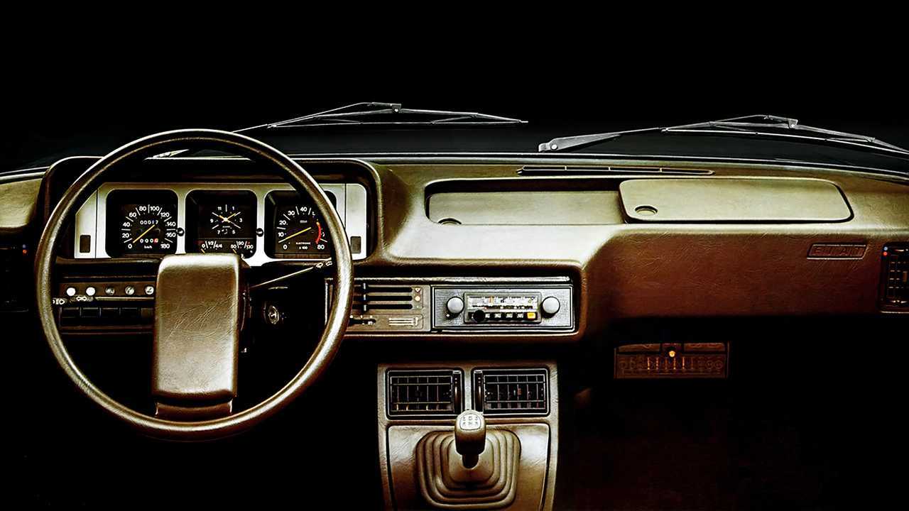 Fiat 131, le foto e la storia