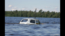 Lada Niva sottomarino