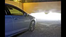 Opel Astra, il test dei fari intelligenti