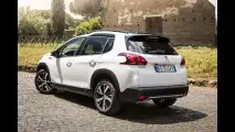 Peugeot 2008, la prova dell'Apple CarPlay