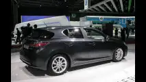 Lexus al Salone di Parigi 2010