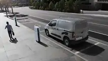 Peugeot e-Partner charging