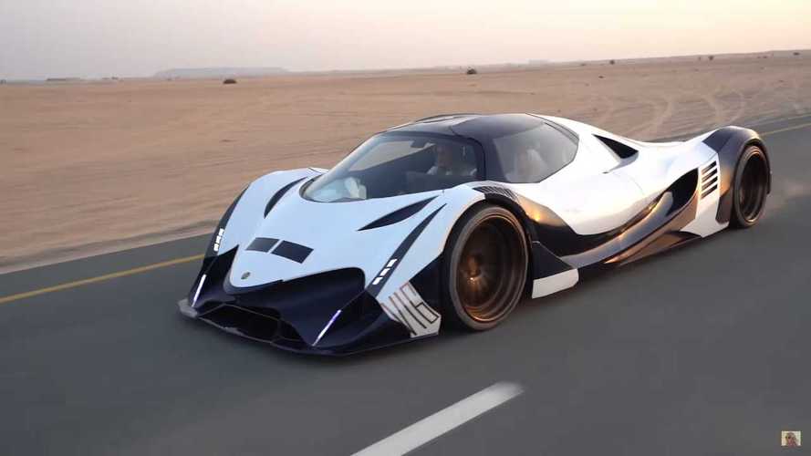 Devel Sixteen torna in azione in mezzo al deserto