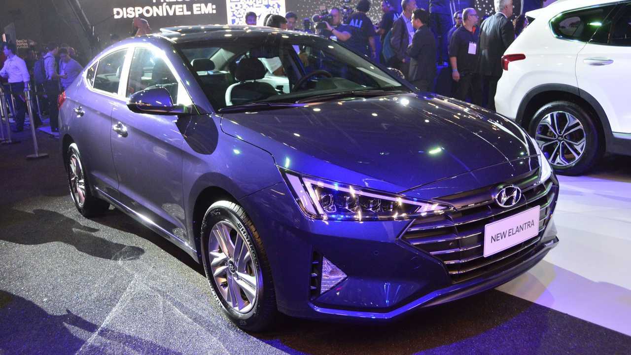 Hyundai Azera, Elantra e Santa Fe - Salão de SP 2018