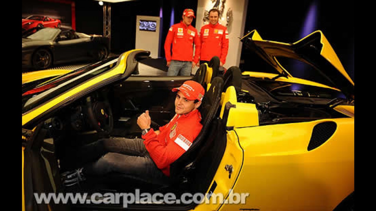 Ferrari lança F430 Scuderia Spider 16M para celebrar título de construtor na F1