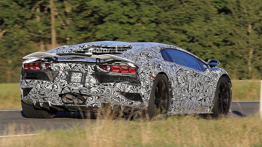2018 Lamborghini Aventador makyaj