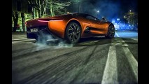 Jaguar Land Rover, James Bond Spectre'nin Otomobillerini Tanıttı