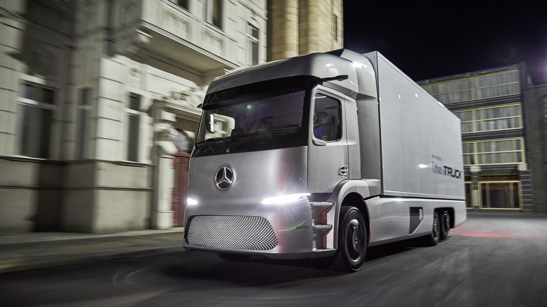 Mercedes Urban Etruck Deliveries Starting Later This Year