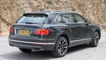 Bentley Bentayga Plug-In Hybrid spy photo