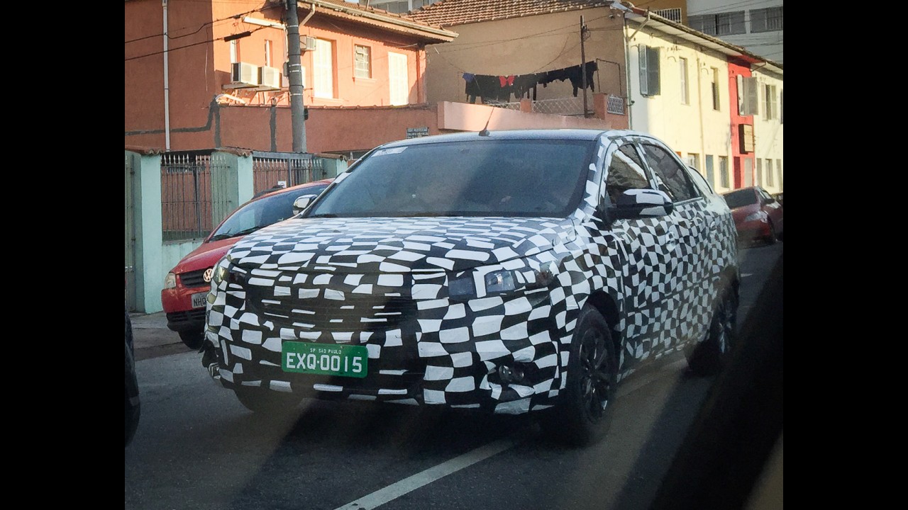 Flagra: novo Cobalt 2016 aparece limpinho às vésperas do lançamento