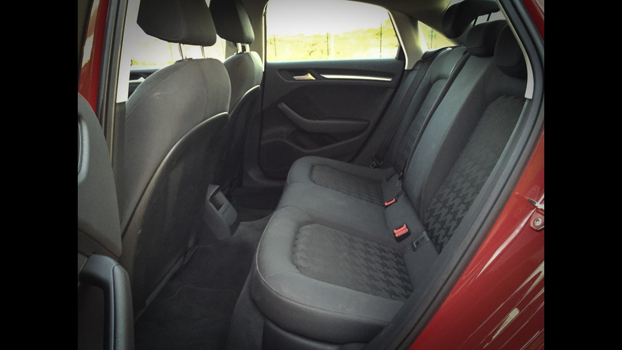 Garagem CARPLACE #7: A3 Sedan 1.4 e Corolla Altis travam batalha dos R$ 100 mil