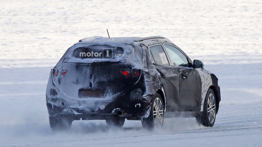 2018 Kia Stonic spy photo