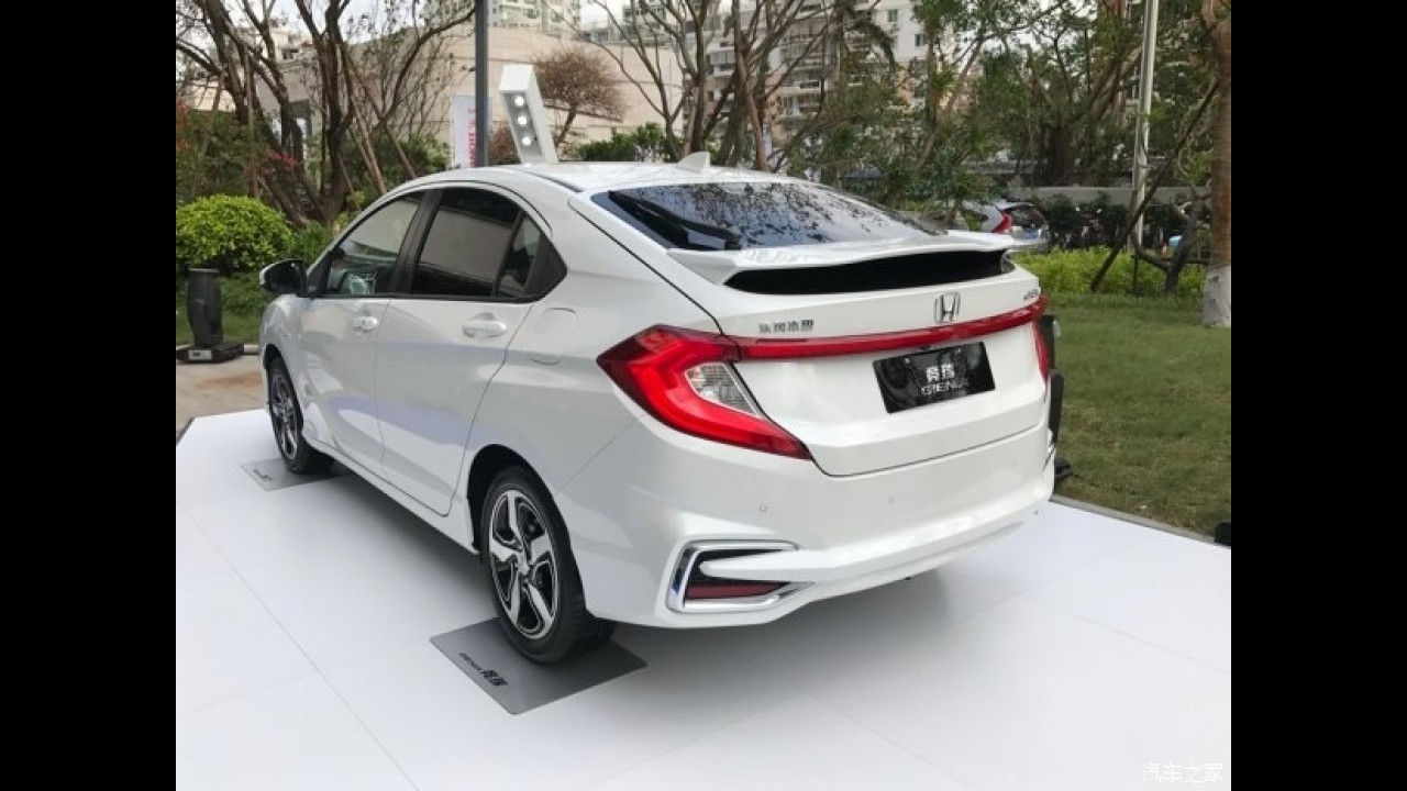 Novo Honda City Hatch tem primeiras imagens do interior reveladas
