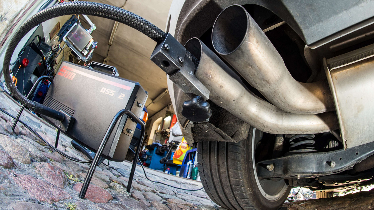 La banque UBS annonce la fin des moteurs au diesel