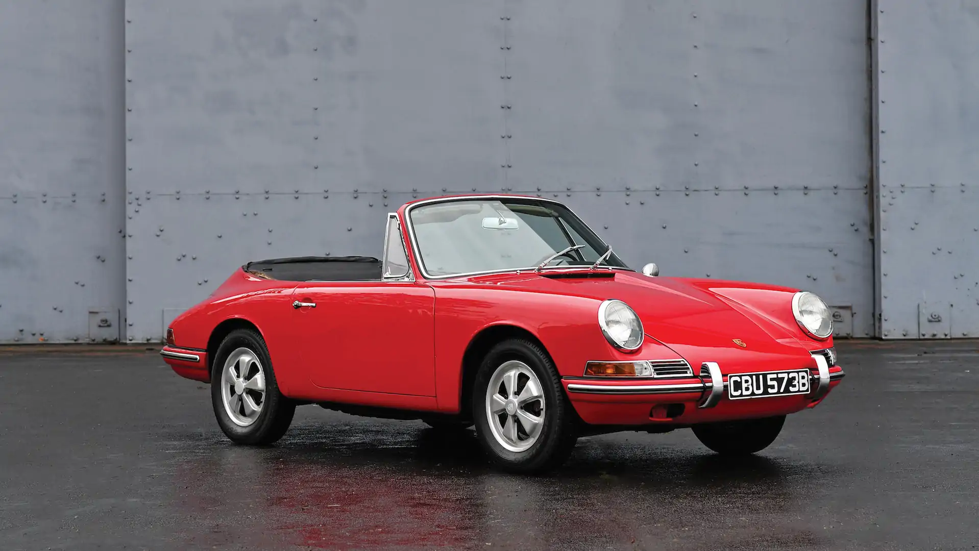 O primeiro Porsche 911 conversível será leiloado