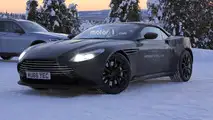 2018 Aston Martin DB11 Volante casus fotoğrafları