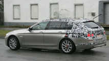 BMW 5-series Touring Spied