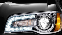 2011 Chrysler 300 teaser images - 11.22.2010