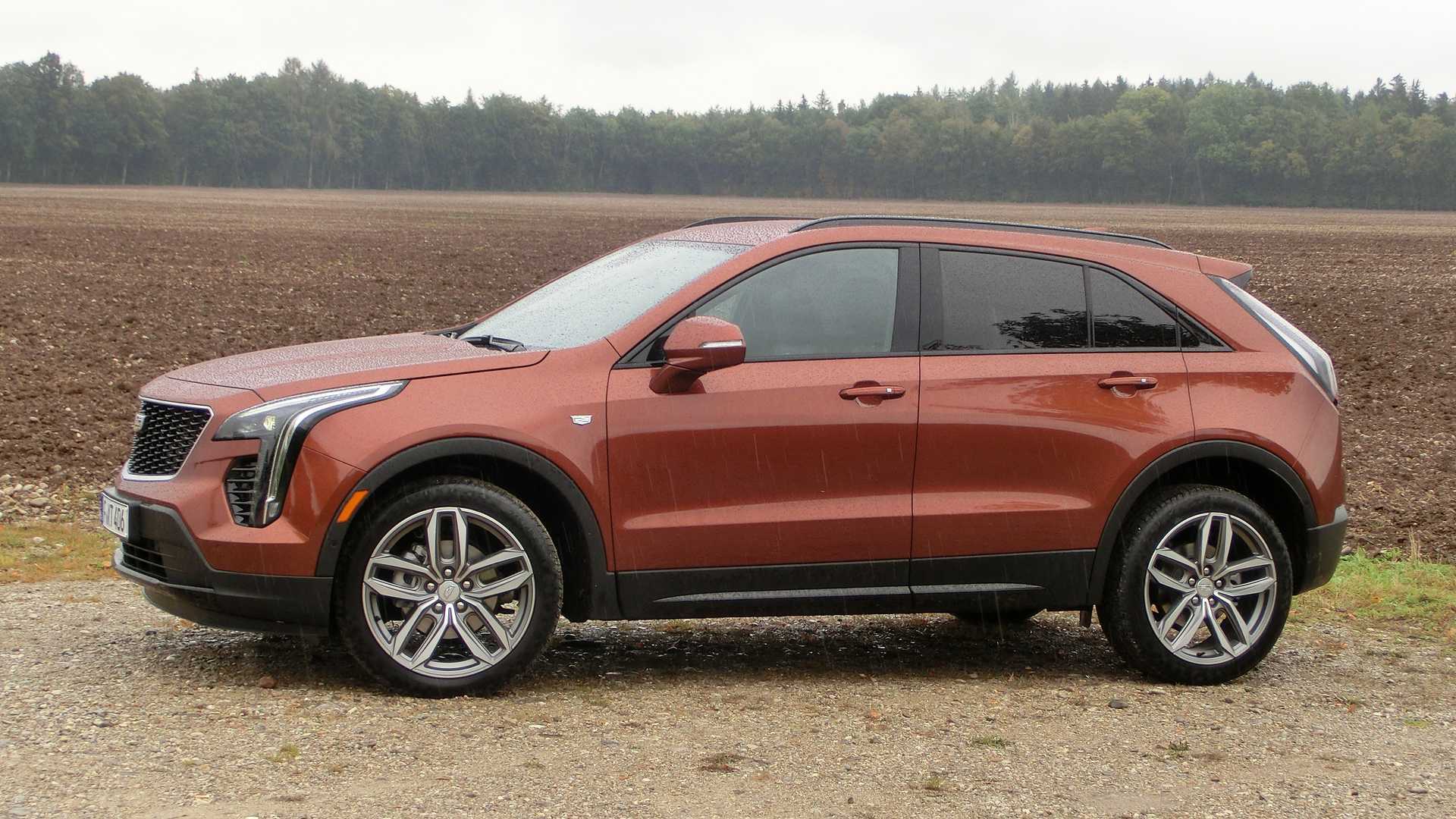 Cadillac XT4 (2021) im Test: Kompakt-SUV aus den USA fährt sich europäisch