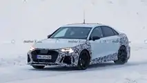 Nuova Audi RS3 Sedan spia foto
