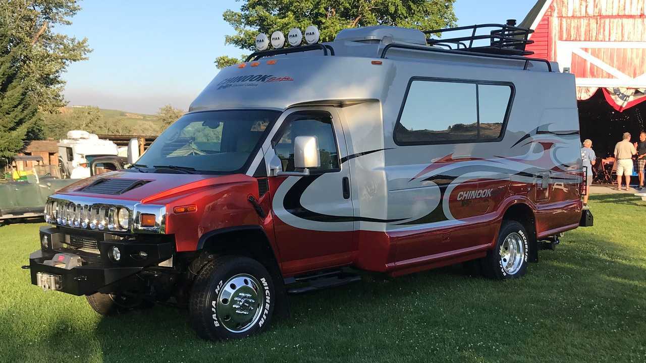 Кемпер в стиле Hummer H2