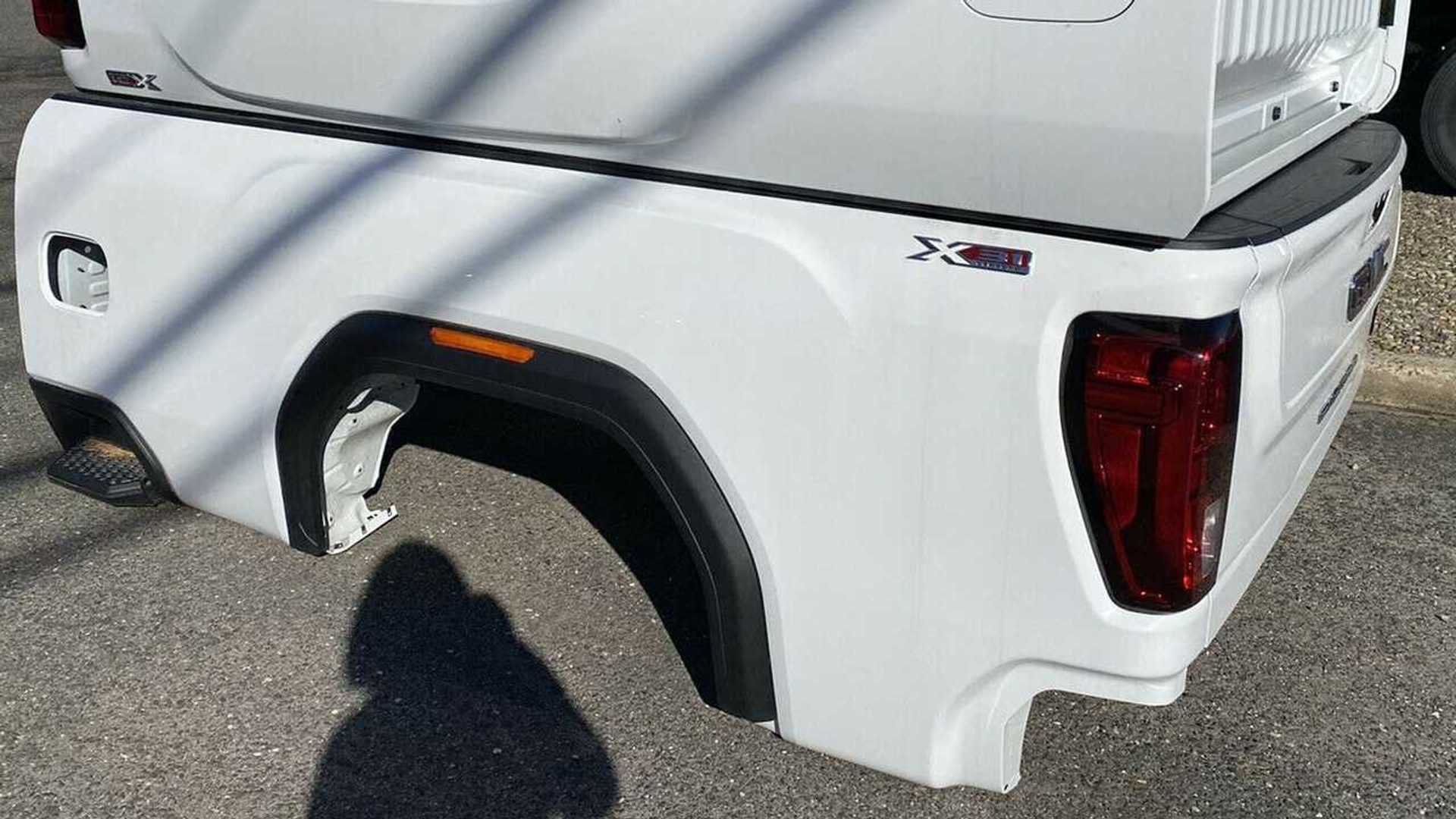 6 Reasons To Buy Parts From eBay Motors Instead Of A Junkyard