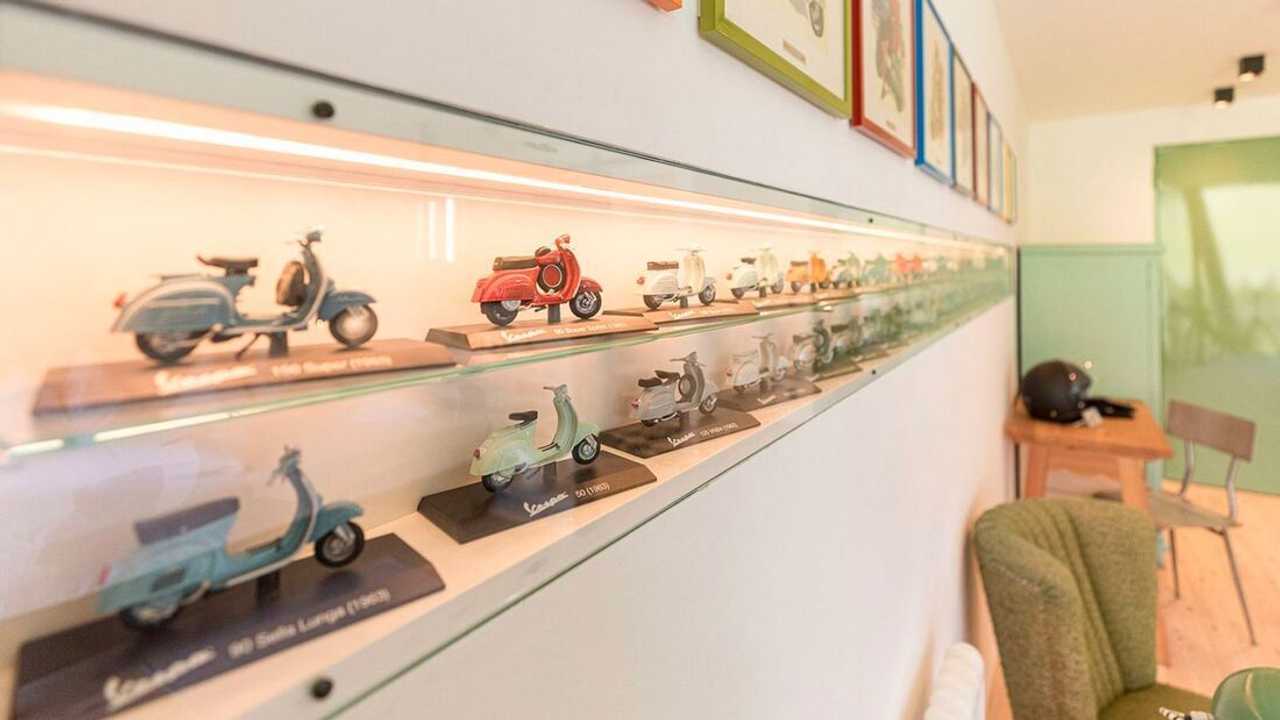 Hotel Al Plan Suites - Vespa (Display)