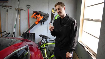 Andy Slye Shows Tesla Model 3 Charging Cable Doesn't Unlock By Itself