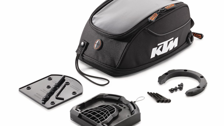 KTM presenta su nueva gama de ropa KTM PowerWear y accesorios KTM PowerParts