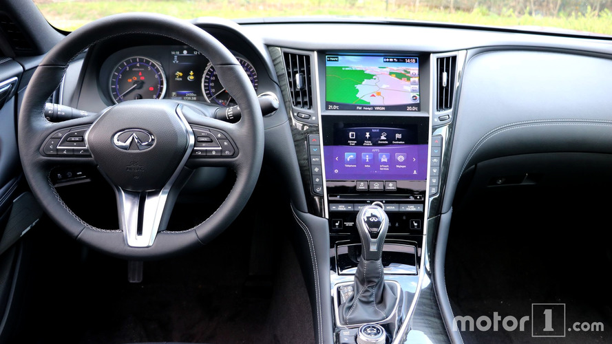Essai Infiniti Q60 2.0t