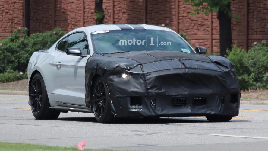 2019 Shelby Mustang GT500 Spy Photos
