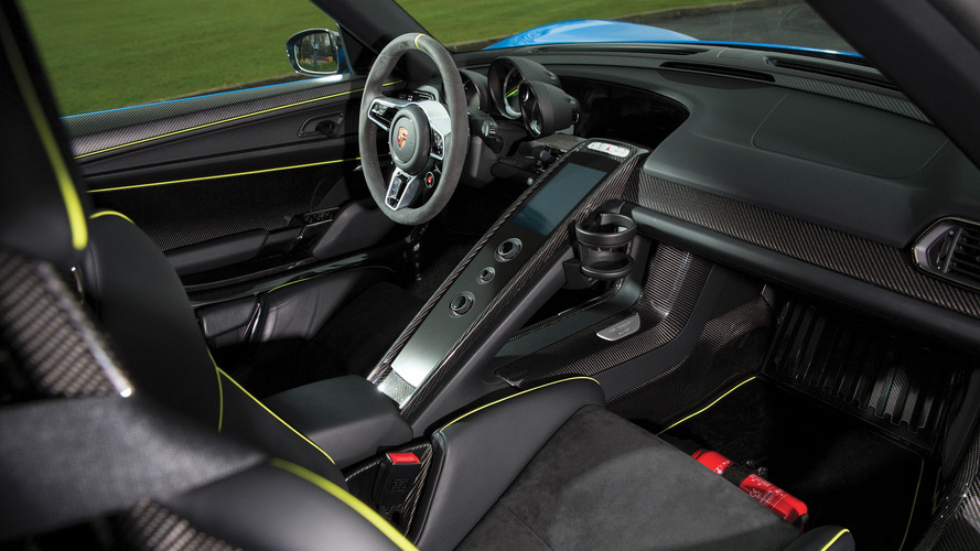 Arrow Blue Porsche 918 Spyder
