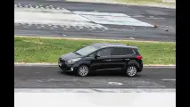 Kia Carens - Social Test 