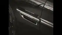 Aston Martin Vanquish Carbon Edition