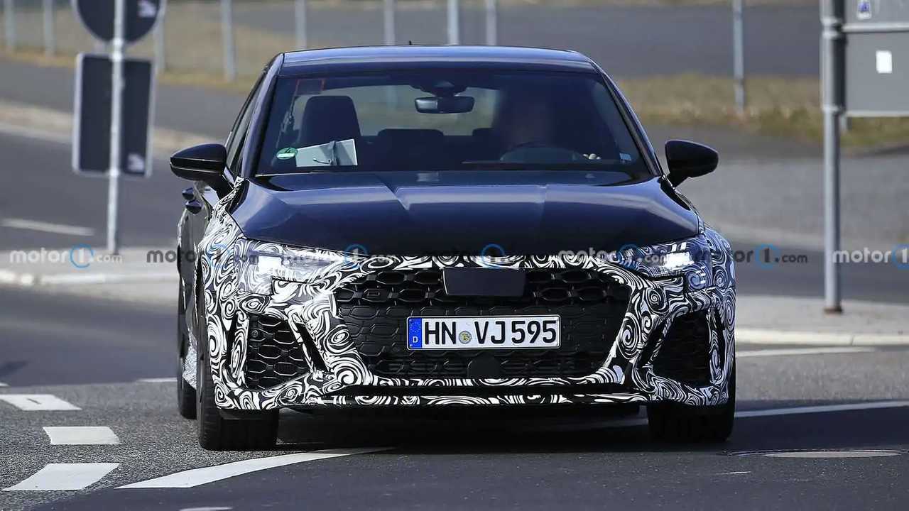 Audi RS 3 foto spia
