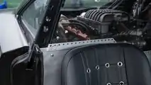 Dom'un Ortadan Motorlu Dodge Charger'ı
