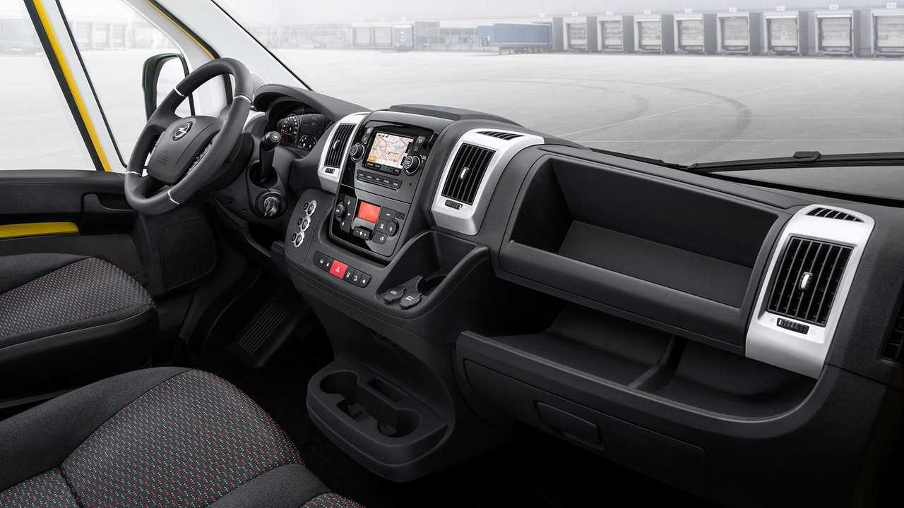 Opel Movano-e (2021)