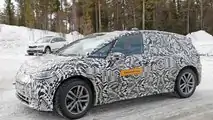 VW ID Neo (2019) bei Wintertests erwischt