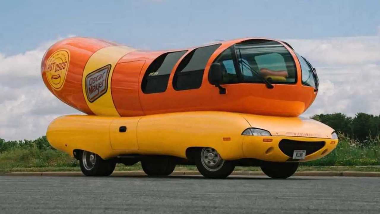 Оскар Майер Weinermobile теперь на Airbnb в аренду