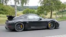 Porsche 718 Cayman GT4 RS Spionschüsse