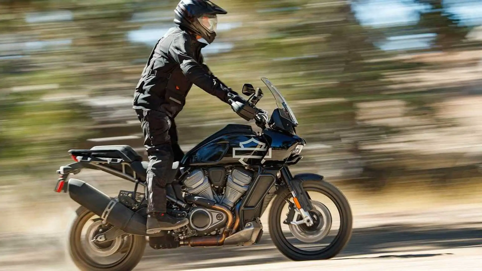 Salão de Milão: Harley-Davidson mostra bigtrail Pan America e