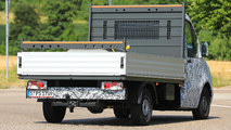 Mercedes-Benz Sprinter Spy Shots