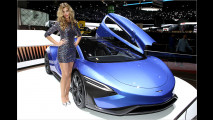 Hier fragen wir mal höflich nach, ob das vielleicht ein Blue-Bull-Car ist. Schließlich hat es Flügel verliehen bekommen ...