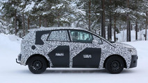 Opel Meriva spy photo