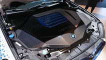 Live photos of BMW iX5 Hydrogen from IAA 2021