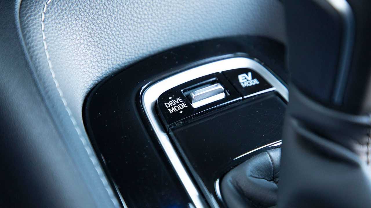 Suzuki Swace 1.8 Hybrid GLX 2021, prueba