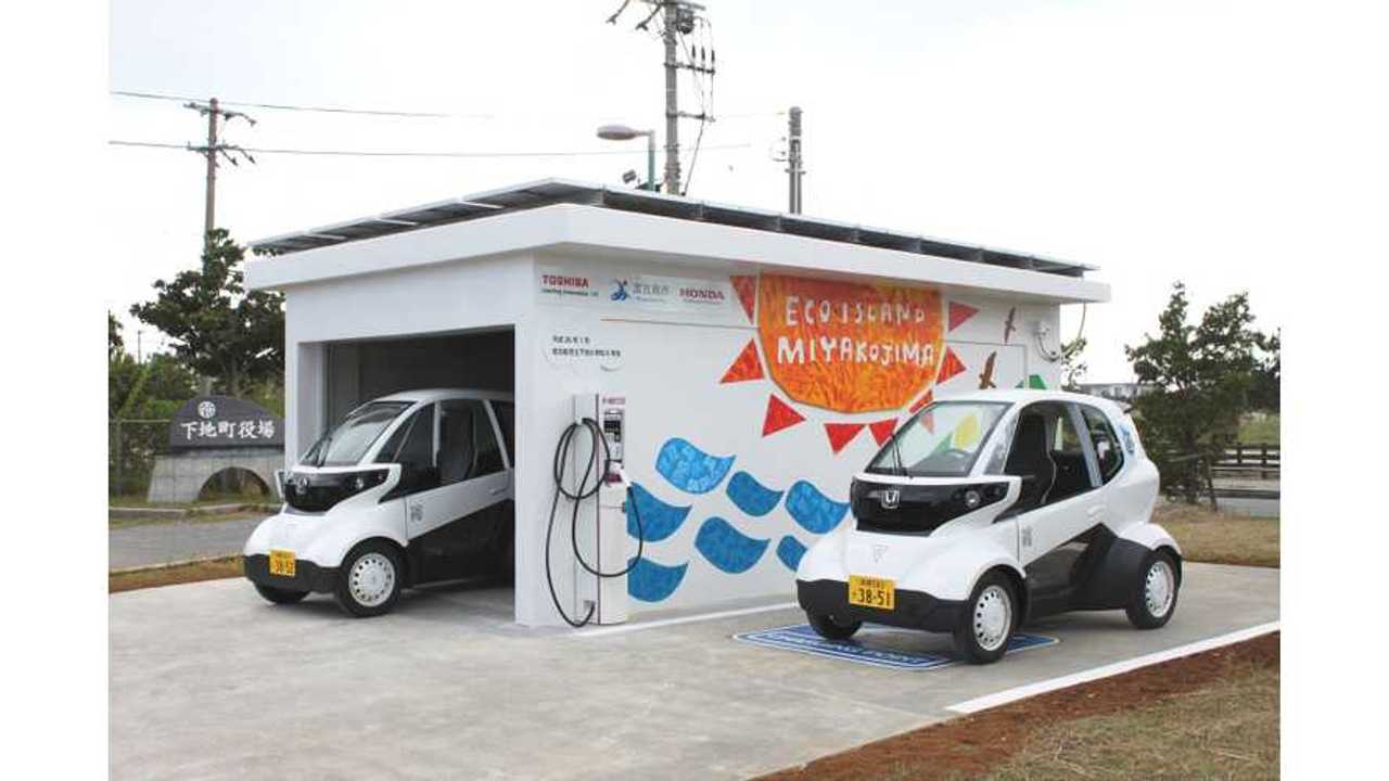 Honda Now Testing MCβ Micro EV Powered by Solar